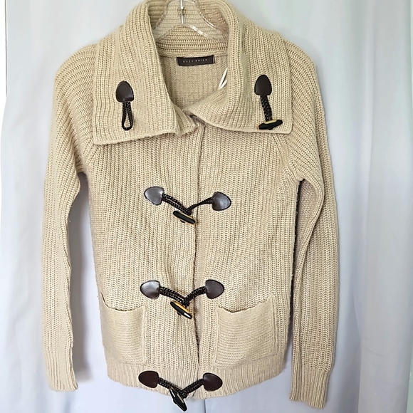 Suzy Shier Sweaters - ■2 For $5 Suzy sheir Cardigan  with toggle closure Beige knit  size Medium